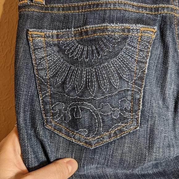 AG Athena denim mid rise cropped jeans - Picture 5 of 11